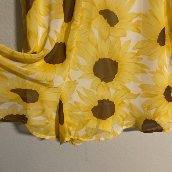 Show Me Your Mumu Women's Yellow Mumu Sunflower Romper Size Medium - Picture 12 of 13